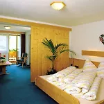 Hotel Kleon 3*
