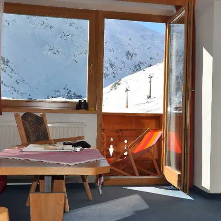 Kleon Hotel 3*